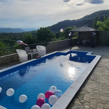 Elma Villa